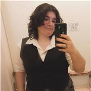 Estudiante de Universidad con un B2 en inglés y que hace uso del ingles diariamente.